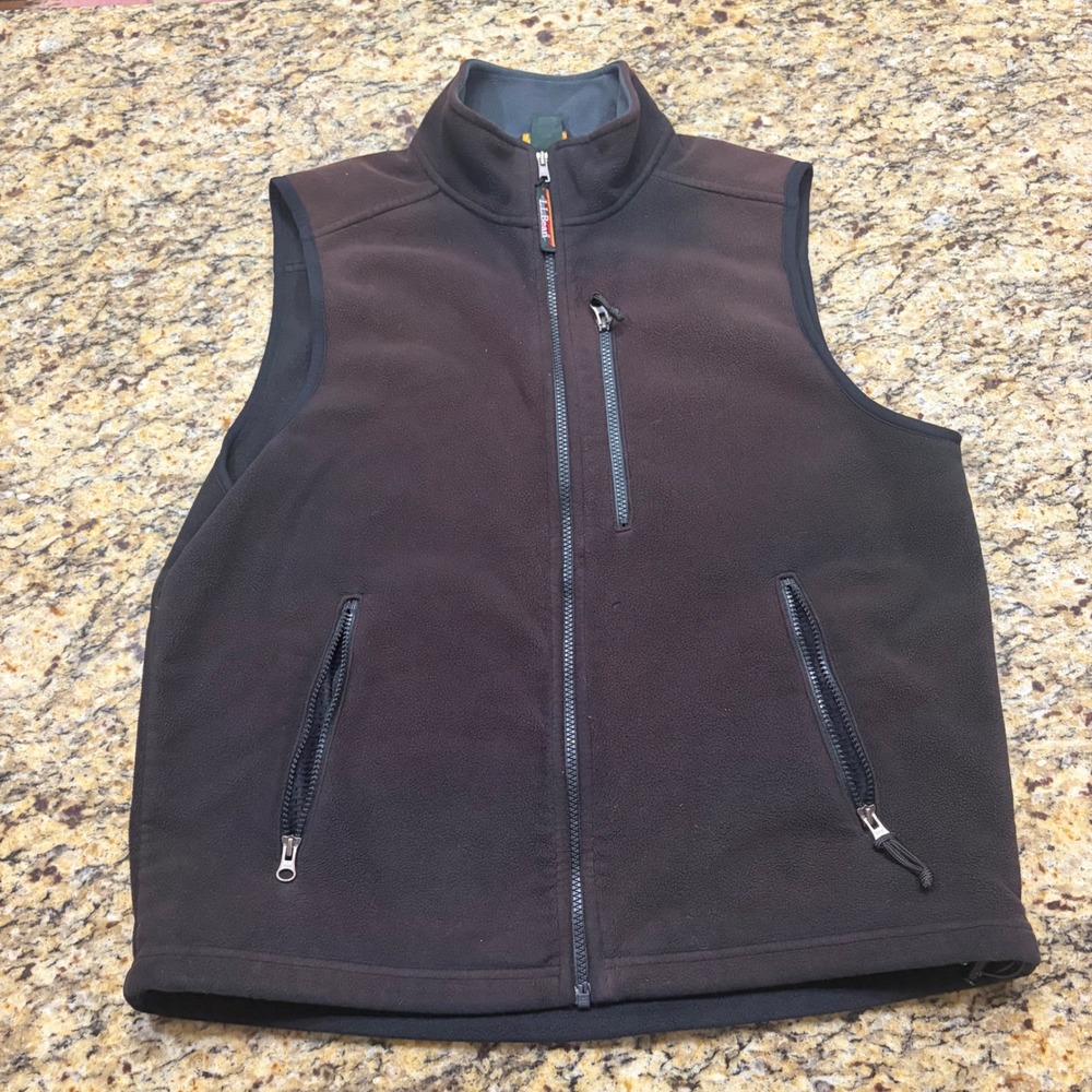 LL Bean Mens Fleece Vest Dark Brown Full Zip Pockets Medium Regular